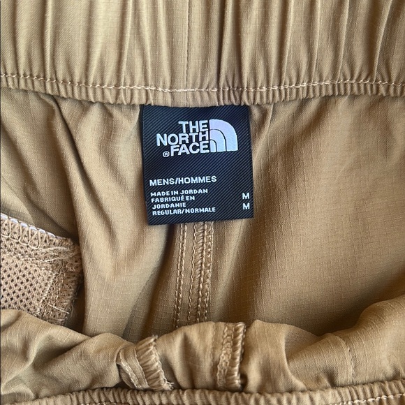 The North Face Utility Tan Men’s Shorts Size Medium *never worn new without tags - Picture 4 of 10
